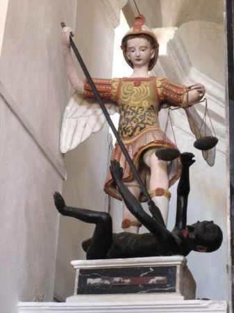 St Michel et le Diable
