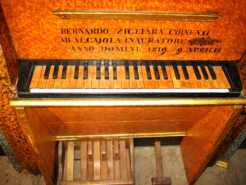 costa clavier et pédalier blog.jpg